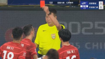 金年会热议周定洋红牌：首轮对蒋圣龙误判后面只会更严厉 有点蝴蝶效应