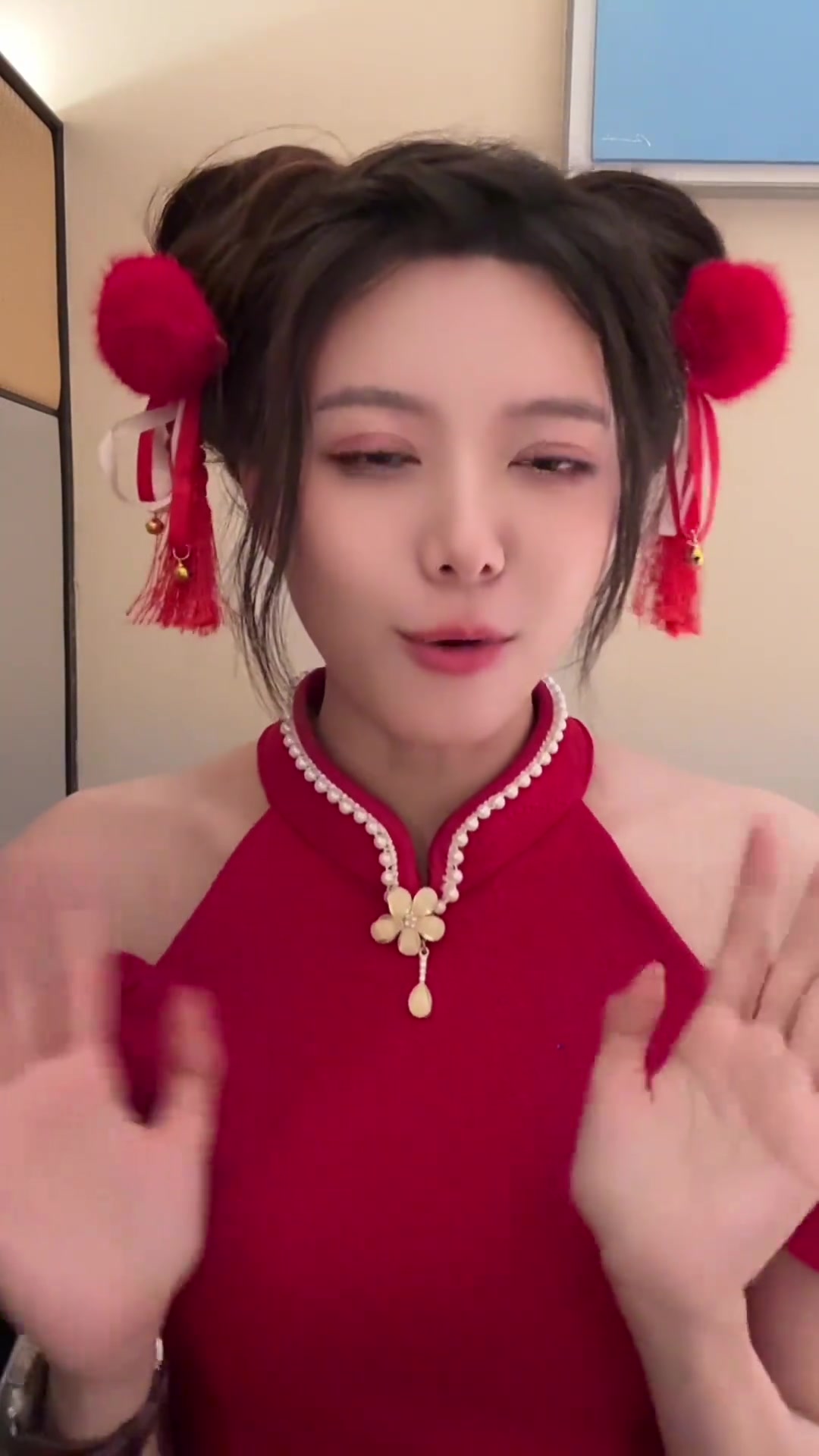 金年会体育骆歆分享视频：谁要的过年交差视频？我录了😾