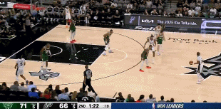 jinnianhui金年会怪兽之战!文班上半场狂送火锅&下半场三分如雨 轰下30分14板6帽