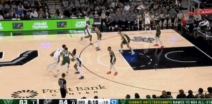 jinnianhui金年会怪兽之战!文班上半场狂送火锅&下半场三分如雨 轰下30分14板6帽