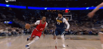 金年会体育可惜加罚不中！祖巴茨篮下接球对抗得分并造成犯规