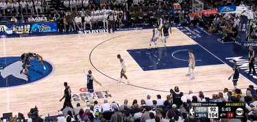 金年会金字招牌诚信至上玩火！爱德华兹连续出现失误 勇士利用反击连投带罚迫近比分