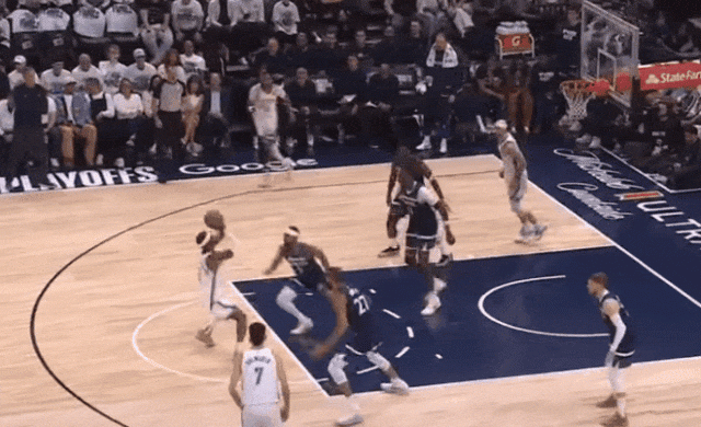 jinnianhui金年会爱德华兹,攻防两端炸碎雷霆