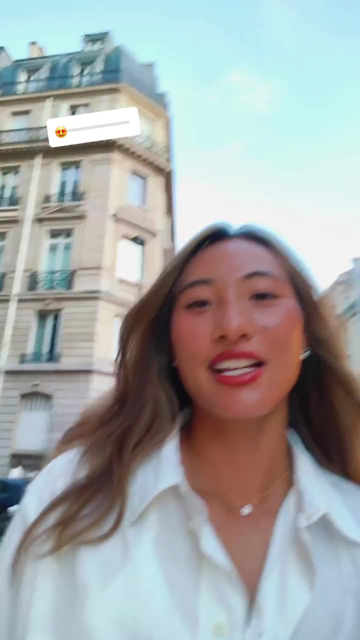 金年会金字招牌信誉至上心情​​​美😁郑钦文边走边唱蔡依林《日不落》，社媒晒吃大餐